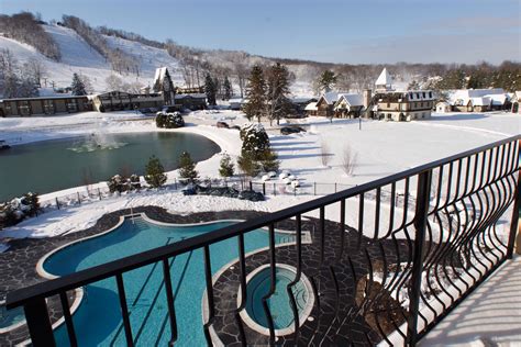 Boyne Mountain Ski Resort - Michigan | Ski resort, Michigan outdoors ...