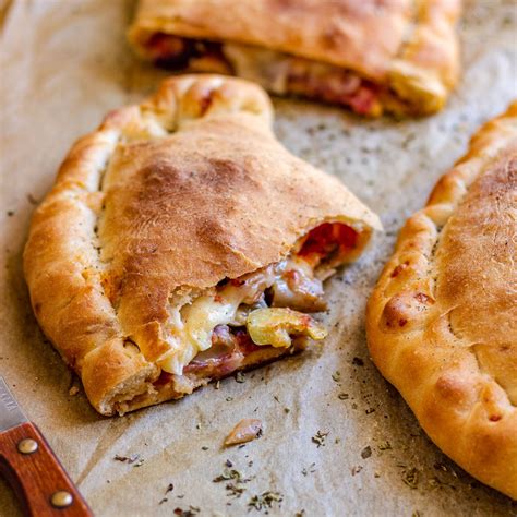 Easy Calzone Pizza Recipe - Happy Foods Tube