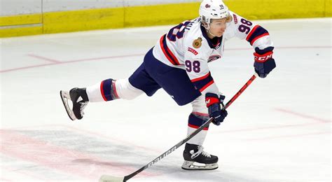 Bedard Watch: Pats phenom has 35-game point streak snapped vs. Hurricanes