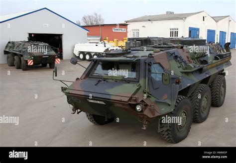 Military vehicles of the German Bundeswehr can be seen at the FWW ...