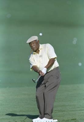 The First Black Golfer in the PGA | Golf attire, American golf, Famous ...