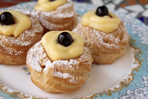 Zeppole di San Giuseppe (St. Joseph's Day Traditional Italian Pastries ...