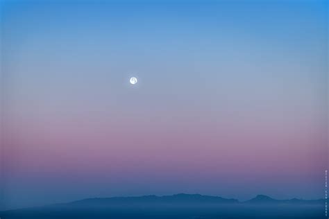 Belt of Venus and the Waiʻanae Range | Honolulu, Hawaii