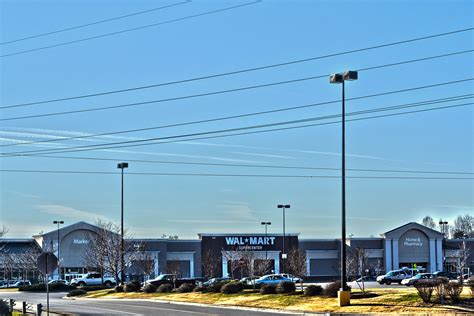 Walmart Elkin NC, Black Friday | The parking lot was full of… | Flickr