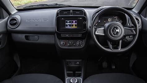 Kwid Dashboard Image, Kwid Photos in India - CarWale