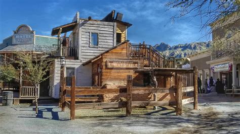 Wild Wild West Steampunk CON 2018 Town Square by PhotosbyRaVen on ...