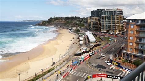 Supercars 2024 season-opener in Newcastle council's hands