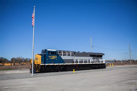 Locomotive Honoring the New York Central Railroad Added to CSX Heritage ...