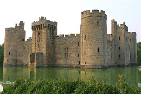 Medieval Castles Were Smelly, Damp, and Dark - Owlcation