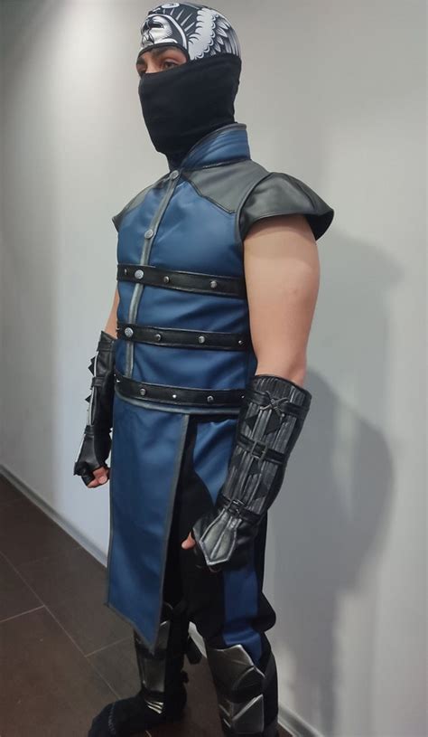 Mortal Kombat Sub Zero Cosplay