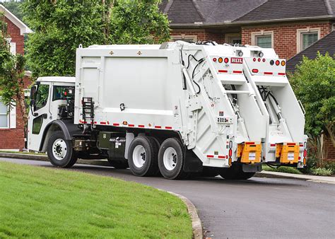 Split Body Rear Load Garbage Trucks - Two Compartment Rearloader