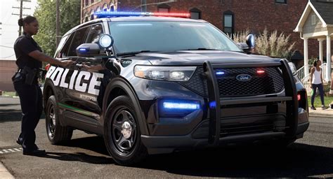 2020 Ford Police Interceptor Utility Hybrid Is 41% More Efficient Than ...