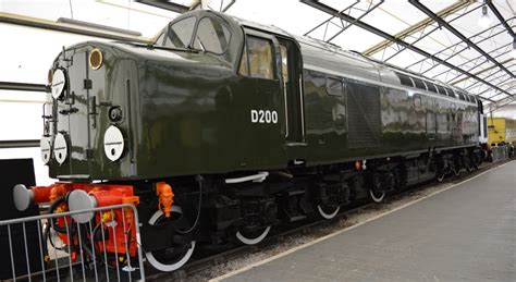 Class 40 English-Electric 1Co-Co1 BR Mainline Diesel-Electric ...