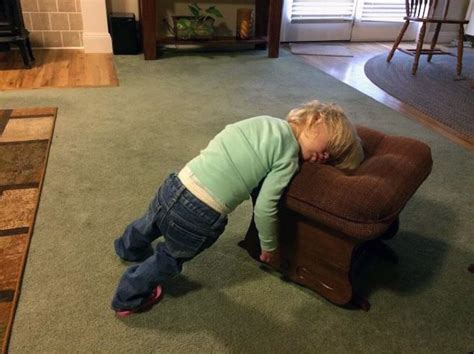 Amazing Pictures Of Kids Sleeping - They Sleep Anywhere - Unseen ...