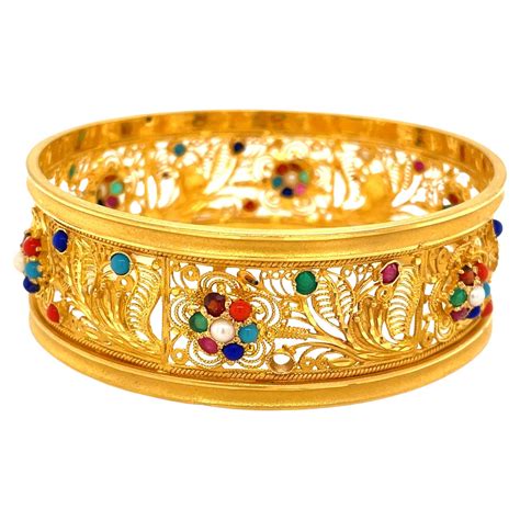 Vintage 20 Karat Yellow Gold Filigree Enamel Bangle Bracelet For Sale ...