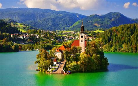 5 incredible facts about Lake Bled in Slovenia | Mobicastle