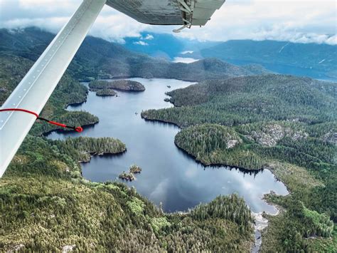 Review: Clayoquot Wilderness Lodge Takes Glamping to a Whole New Level