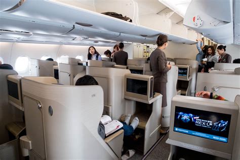 Review: Asiana Airlines A380-800 Business Class from Tokyo to Seoul