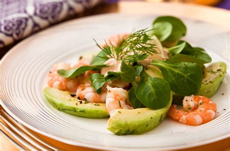 Prawn And Avocado Salad | Lunch Recipes | GoodtoKnow