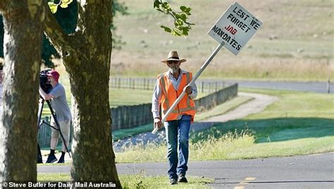 Jacinda Ardern's wedding day is picketed by anti-vax protestors as new ...