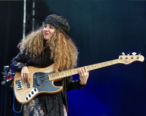 Tal Wilkenfeld Bass Guitar | Hot Sex Picture