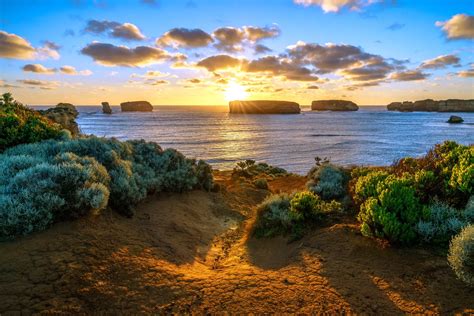 Great Ocean Road Sunset Times and The Best Places to See It