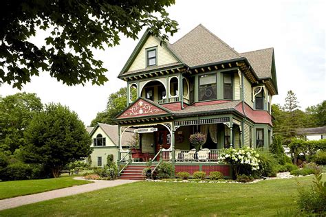 17 Victorian Houses with the Decorative Details That Define the Era