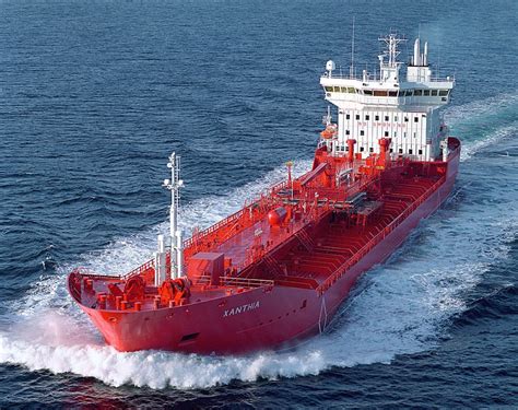 HAPPY ON BUSINESS: KAPAL TANKER EROPA / ASIA