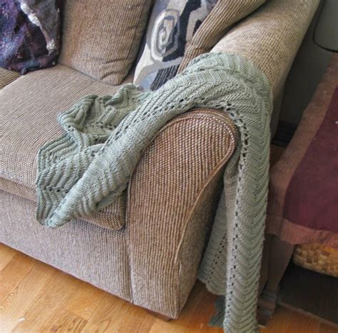 Sage Sofa Throw Pattern | AllFreeKnitting.com