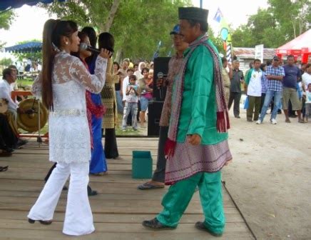 Tarian Campak Darat dan Laut dari Bangka Belitung | Macam-Macam Tarian ...