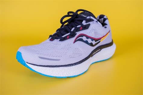 Cut in half: Saucony Triumph 19 Review | RunRepeat