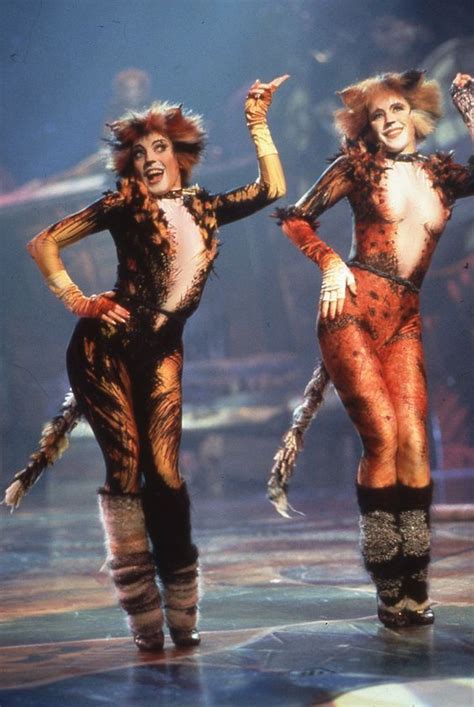 CATS will close on Broadway at the end of the year. Must-see show while ...