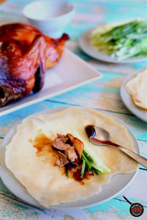 PEKING DUCK WITH CHINESE PANCAKES