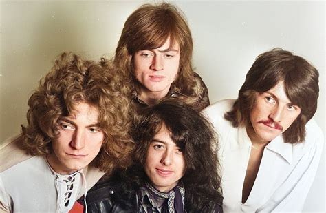 20 Best Led Zeppelin Songs of All Time - Singersroom.com