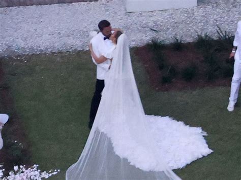 Jennifer Lopez, Ben Affleck's Second Wedding, Awesome Wedding Dress ...