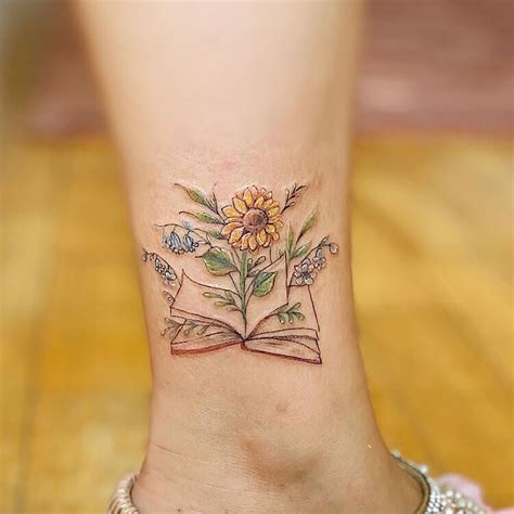 21 Cool Book Tattoo Ideas for Women - Mom's Got the Stuff