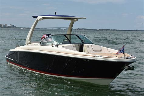 New Boat Brochures - 2019 CHRIS-CRAFT LAUNCH 28 GT