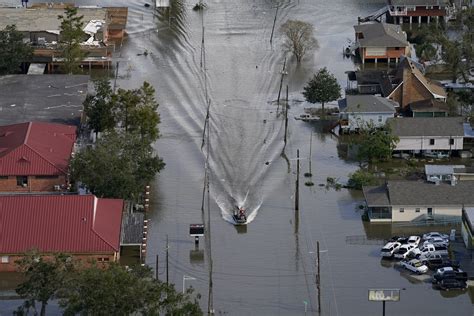 Ida tears through New Orleans, leaving destruction and flooding behind