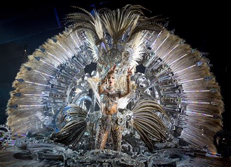 Amazing photos of 2018 Santa Cruz de Tenerife Carnival queens wearing ...