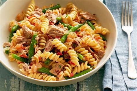 Curtis Stone' tuna fusilli with tomatoes & green beans is a delicious ...