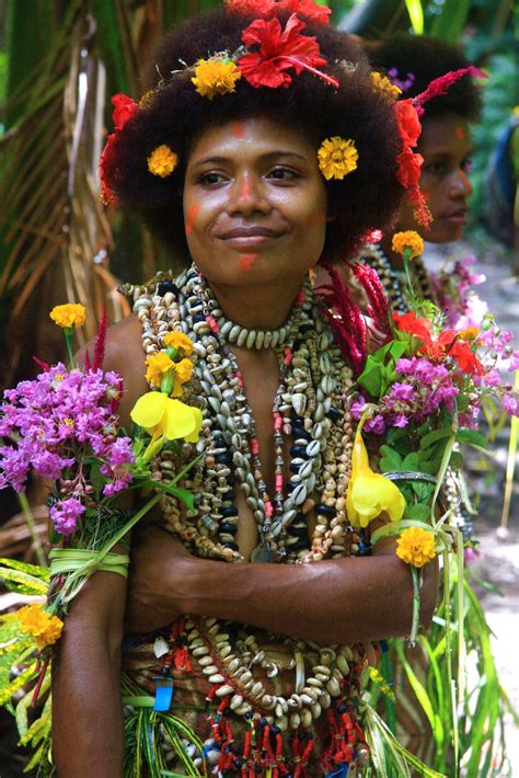 Papua New Guinea People - Papua New Guinea Eastern Highlands tribes ...