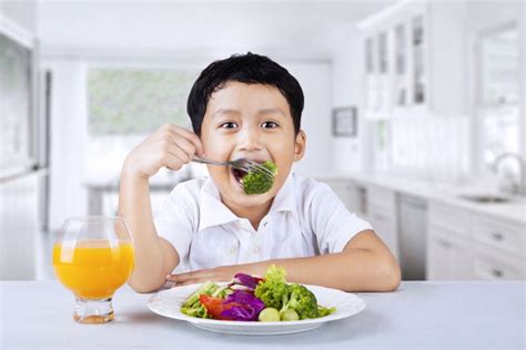 Foto : Libur Sekolah Jadi Momen Tepat Ajarkan Pola Makan Sehat ke Anak