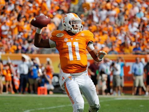 4 Tennessee bowl records Joshua Dobbs can break vs. Nebraska