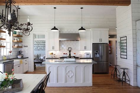 Joanna Gaines Farmhouse Kitchen