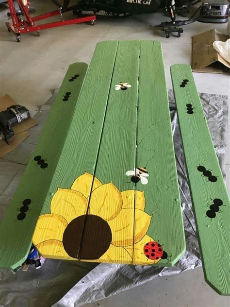 20+ Paint Picnic Table Ideas - DECOOMO