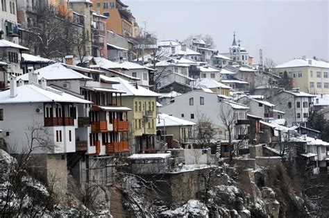 Town of Veliko Tarnovo in the Winter — Stock Photo © vicspacewalker ...