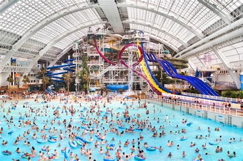 6 Best Indoor Water Parks Around the World | Trekbible