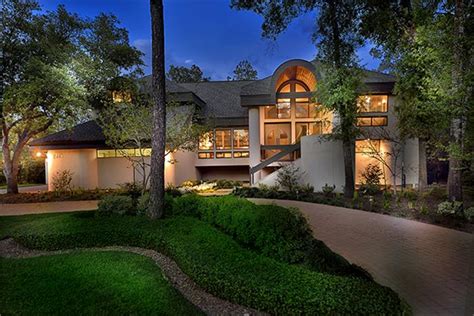 Woodlands home is a contemporary wonder