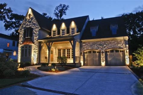 Exterior Soffit Lighting Ideas for Modern Outdoor House Decor