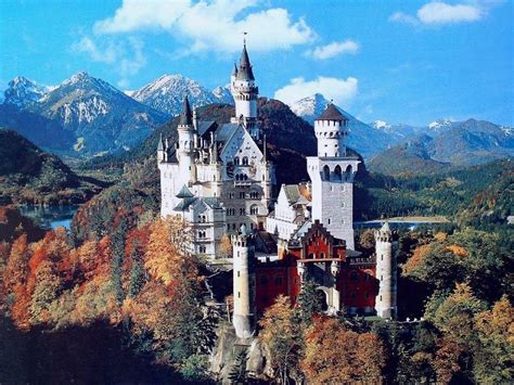 NEUSCHWANSTEIN CASTLE | Neuschwanstein Castle is perched on a hilltop ...